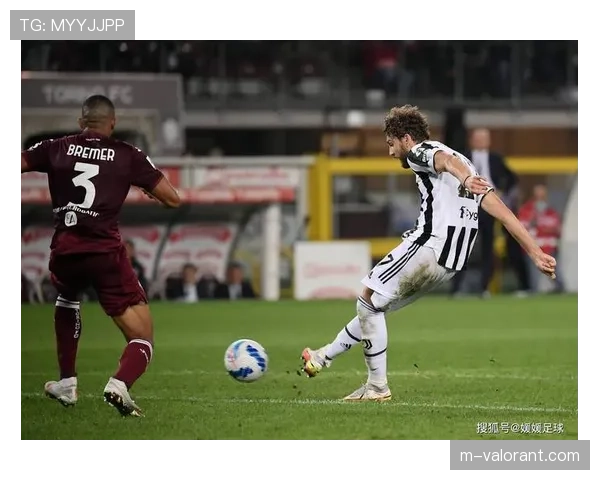 现场报道：弗罗西诺内主场因球迷投掷烟雾弹比赛中断15分钟